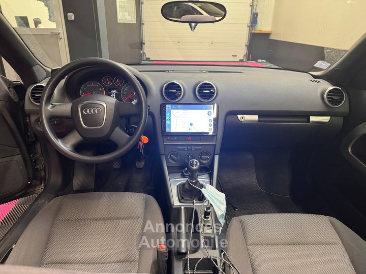 Audi A3 CABRIOLET 12 TFSI 105 Ambition / Carnet entretien / Toutes factures - 26