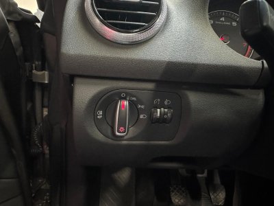 Audi A3 CABRIOLET 12 TFSI 105 Ambition / Carnet entretien / Toutes factures - 29