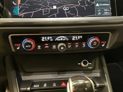 Audi Q3 35 TFSI 150ch Business line 126g - 17