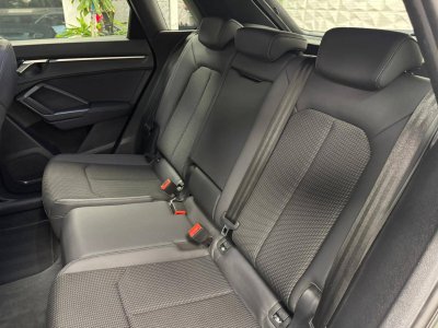 Audi Q3 35 TFSI 150ch Business line 126g - 29