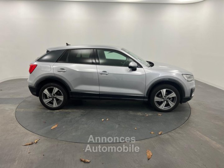 Audi Q2 35 TFSI COD 150 S tronic 7 Design Luxe - 6