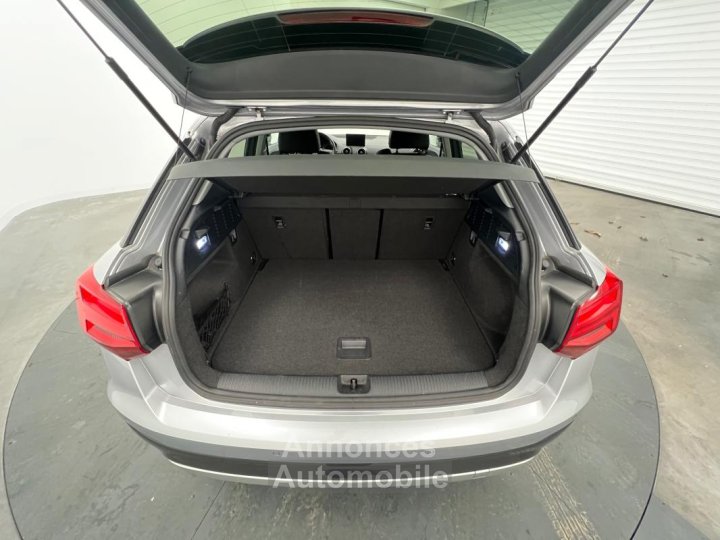 Audi Q2 35 TFSI COD 150 S tronic 7 Design Luxe - 12