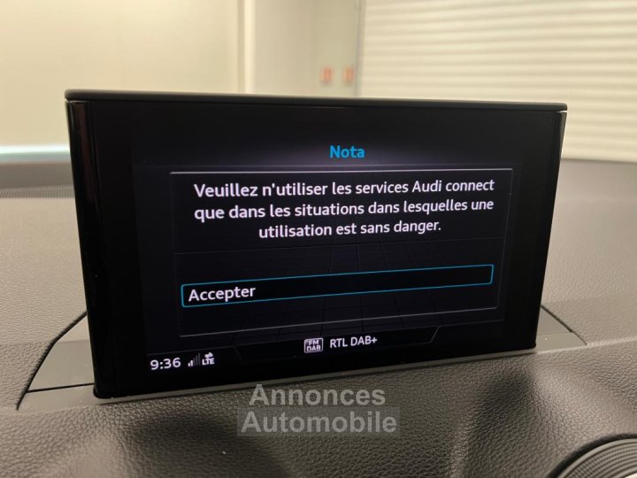 Audi Q2 35 TFSI COD 150 S tronic 7 Design Luxe - 17