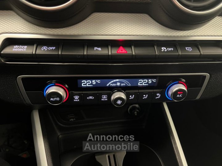 Audi Q2 35 TFSI COD 150 S tronic 7 Design Luxe - 20