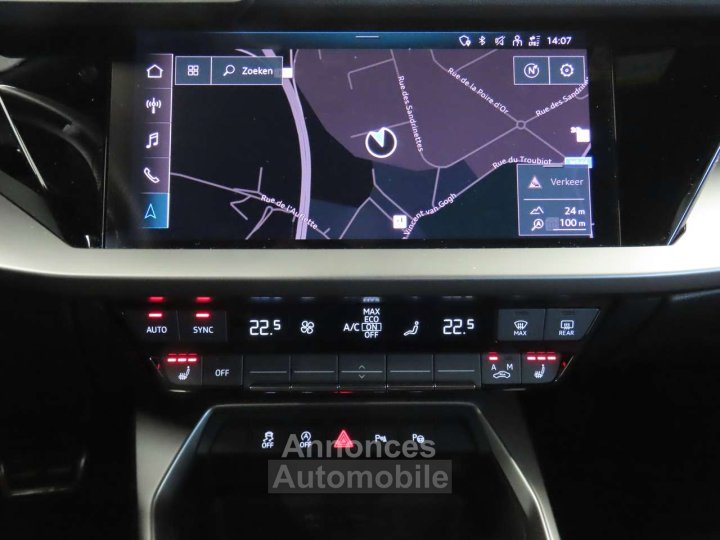 Audi A3 35TFSi Sedan SLine STronic LED-CUIR-NAVI-CAMERA - 11