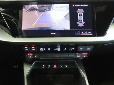 Audi A3 35TFSi Sedan SLine STronic LED-CUIR-NAVI-CAMERA - 13