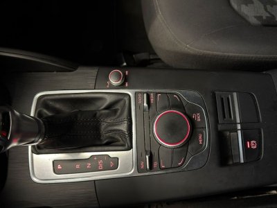 Audi A3 16 TDI 110ch Ambition Luxe S tronic 7 ORIGINE FRANCE DISTRIBUTION À JOUR RÉVISION - 24