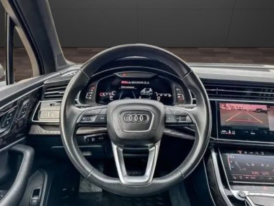 Audi Q7 Technik S Line &bull; 55 TFSI-E 30 V6 380ch &bull; 7 places &bull; Cam&eacute;ra 360&deg; &bull; B&amp;O &bull; Toit panoramique &bull; Si&egrave;ges ventil&eacute;s &bull; Affichage t&ecirc;te haute   - 9