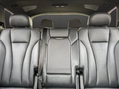 Audi Q7 Technik S Line &bull; 55 TFSI-E 30 V6 380ch &bull; 7 places &bull; Cam&eacute;ra 360&deg; &bull; B&amp;O &bull; Toit panoramique &bull; Si&egrave;ges ventil&eacute;s &bull; Affichage t&ecirc;te haute   - 15