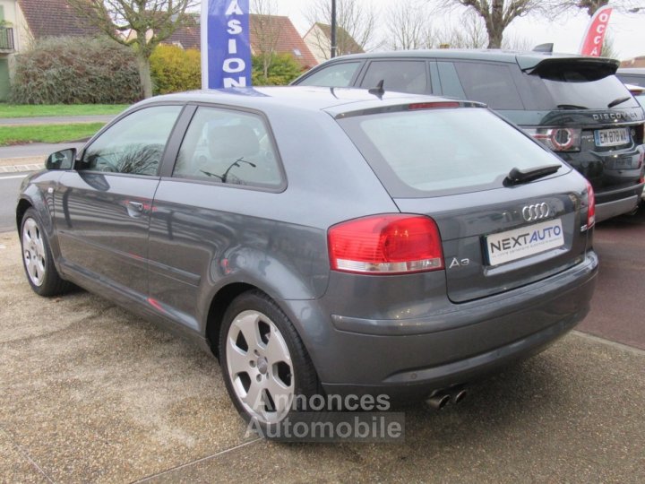 Audi A3 20 FSI 150CH AMBITION LUXE TIPTRONIC 3P - 3