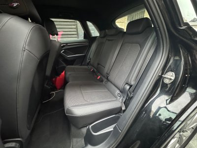 Audi Q3 35 TFSI 150 ch S tronic 7 S line - 4