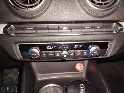 Audi A3 III 16 TDI 110ch FAP Ambition Luxe S tronic 7 - 15