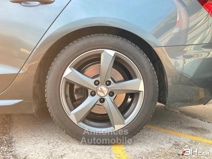 Audi A4 AVANT 35 TDI 163 S-LINE S-TRONIC - Entretien - Toit ouvrant - Caméra - Siège chauffant - 27