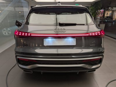 Audi Q5 e-hybrid 299 ch S tronic 7 Quattro S line - 7