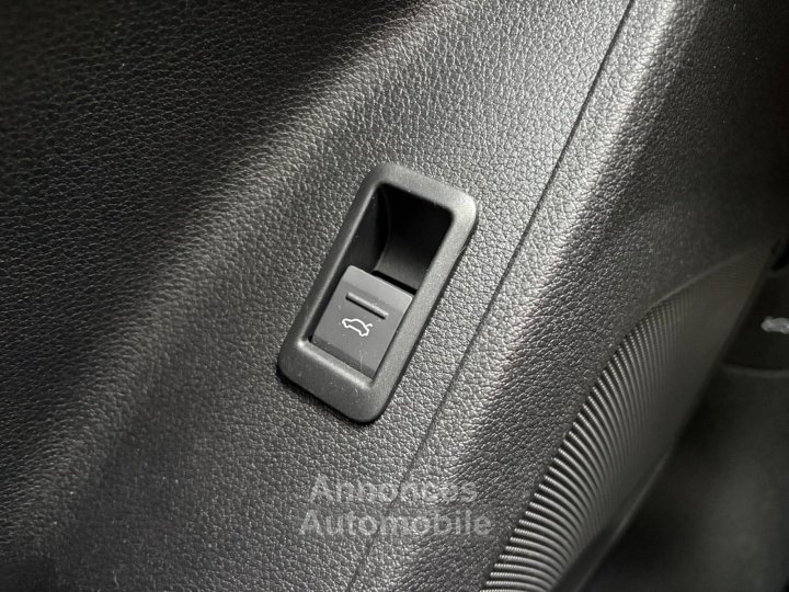 Audi Q3 Sportback 35 TFSI 150 ch S tronic 7 S line - 34