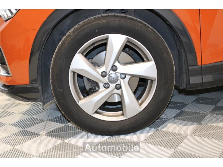 Audi Q3 15 35 TFSI - 150 - S-tronic Design Luxe SUIVI COMPLET - 5