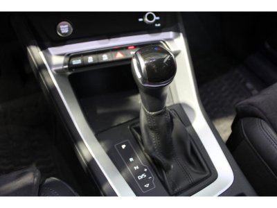 Audi Q3 15 35 TFSI - 150 - S-tronic Design Luxe SUIVI COMPLET - 15