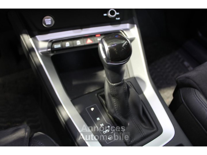 Audi Q3 15 35 TFSI - 150 - S-tronic Design Luxe SUIVI COMPLET - 15