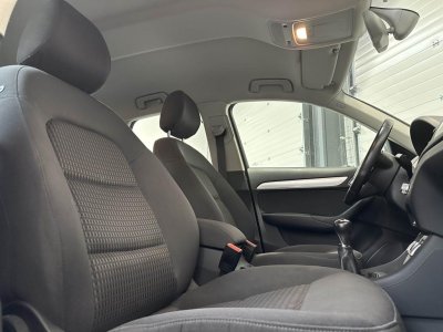 Audi Q3 Quattro 20 TDI 140ch Ambiente - Attelage - 16