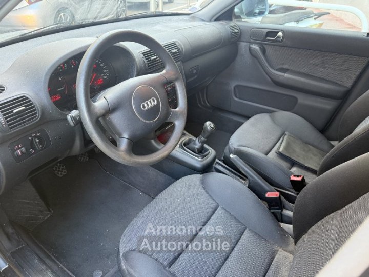 Audi A3 16 100CH AMBIENTE 5P - 11