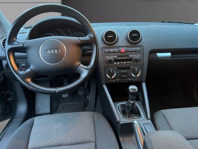 Audi A3 20 FSI Ambiente - 2