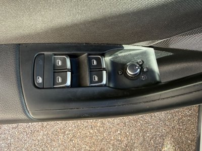 Audi Q3 20 tdi 150ch ultra ambiente - 30