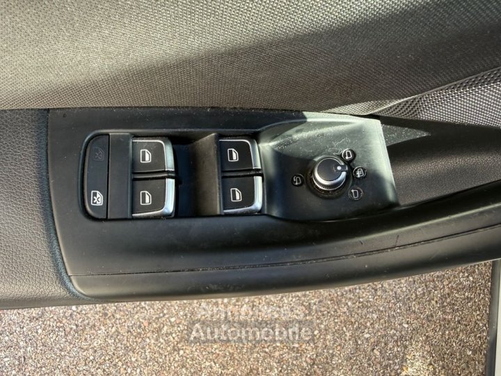 Audi Q3 20 tdi 150ch ultra ambiente - 30