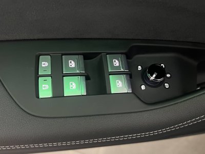 Audi A6 Avant 50 TFSIe 299 ch S tronic 7 Quattro Avus - 17