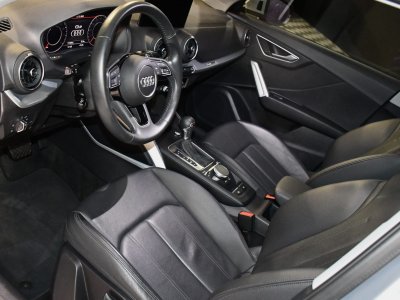 Audi Q2 Sport 35 TFSI 150 S-Tronic GPS Virtual Cuir Caméra ACC Pré Sense Car Play LED Hayon JA 17 - 12