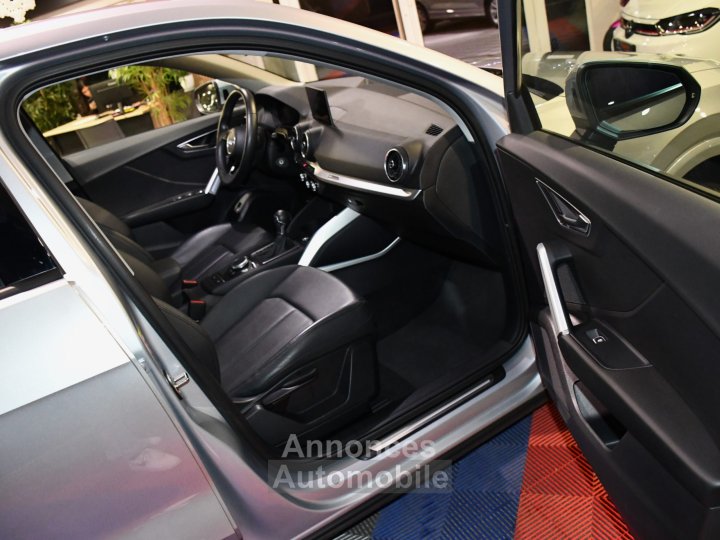 Audi Q2 Sport 35 TFSI 150 S-Tronic GPS Virtual Cuir Caméra ACC Pré Sense Car Play LED Hayon JA 17 - 17