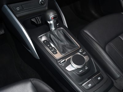 Audi Q2 Sport 35 TFSI 150 S-Tronic GPS Virtual Cuir Caméra ACC Pré Sense Car Play LED Hayon JA 17 - 22