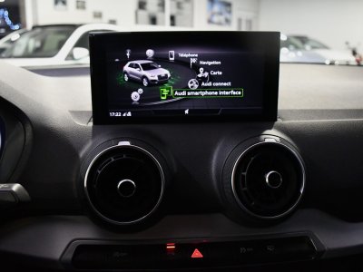 Audi Q2 Sport 35 TFSI 150 S-Tronic GPS Virtual Cuir Caméra ACC Pré Sense Car Play LED Hayon JA 17 - 25