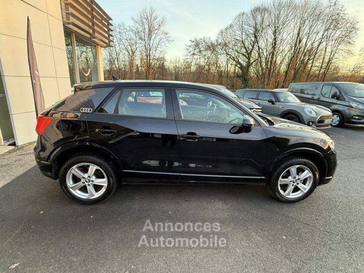Audi Q2 10 30 TFSI - 116 - BV S-tronic Sport GPS + RADAR AR/AV + CLIM - 8