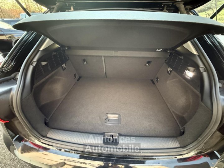 Audi Q2 10 30 TFSI - 116 - BV S-tronic Sport GPS + RADAR AR/AV + CLIM - 12