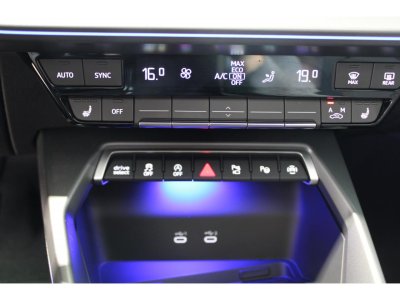 Audi A3 Sportback 15 35 TFSI - 150 - S-Tronic 7 - S line - 21