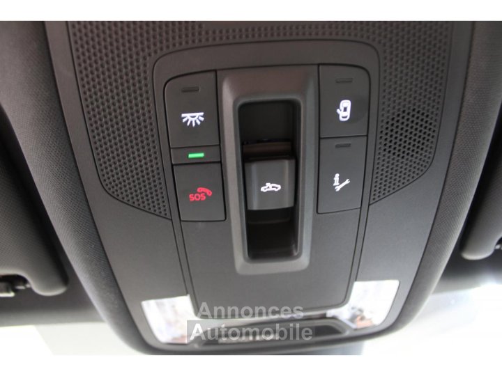 Audi A3 Sportback 15 35 TFSI - 150 - S-Tronic 7 - S line - 24