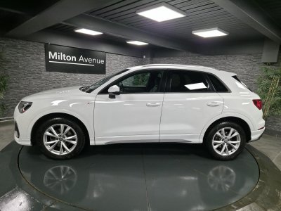Audi Q3 20 TDI - 150 - BV S-tronic S-Line   - 2