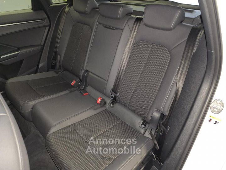 Audi Q3 20 TDI - 150 - BV S-tronic S-Line - 11