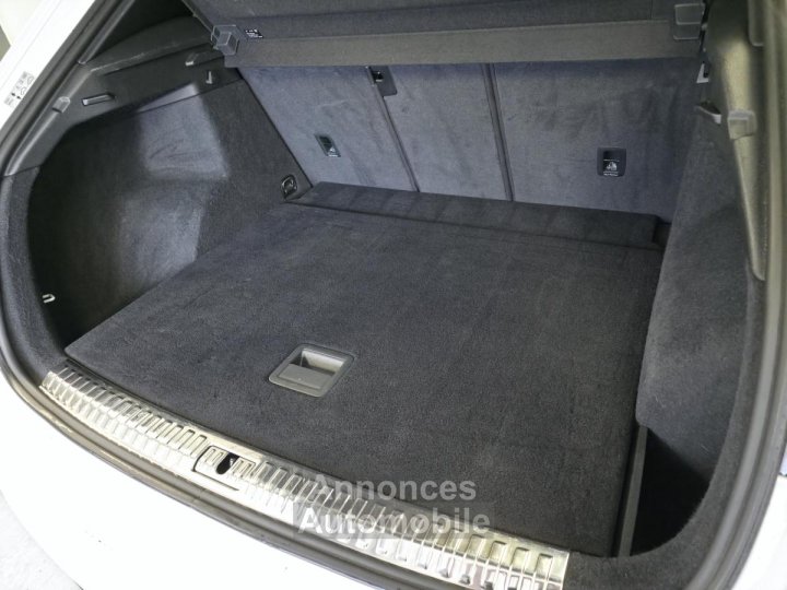 Audi Q3 20 TDI - 150 - BV S-tronic S-Line - 12