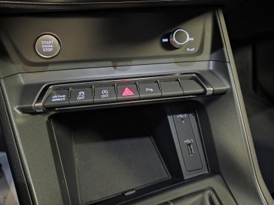 Audi Q3 20 TDI - 150 - BV S-tronic S-Line   - 36