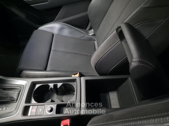 Audi Q3 20 TDI - 150 - BV S-tronic S-Line - 38