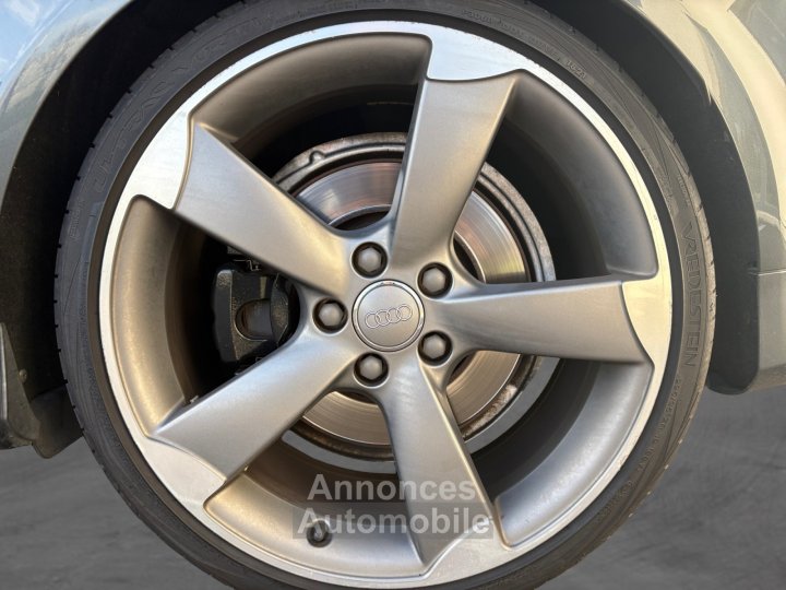 Audi RS3 SPORTBACK 25 TFSI 340 Quattro S-Tronic A / garantie 12 mois - 19