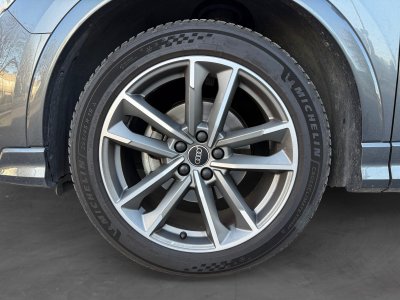 Audi Q3 35 TDI 150 ch S tronic 7 S line - TOIT OUVRANT - CARPLAY - CAM RECUL - JANTES 19 SPORT - SIÈGES ÉLÉCS CHAUFFANTS - 21