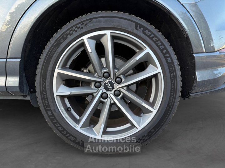 Audi Q3 35 TDI 150 ch S tronic 7 S line - TOIT OUVRANT - CARPLAY - CAM RECUL - JANTES 19 SPORT - SIÈGES ÉLÉCS CHAUFFANTS - 24