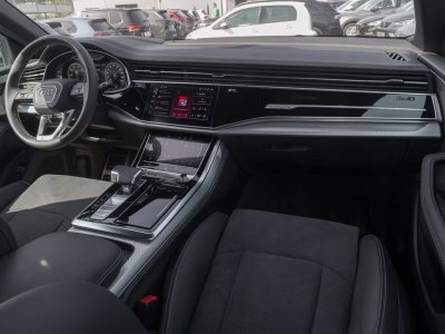 Audi Q8 55 TFSIe Q S LINE FACELIFT LM21 HuD AHK 360 - 4