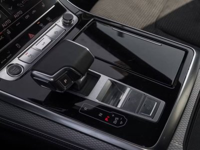 Audi Q8 55 TFSIe Q S LINE FACELIFT LM21 HuD AHK 360 - 8