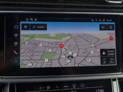 Audi Q8 55 TFSIe Q S LINE FACELIFT LM21 HuD AHK 360 - 11