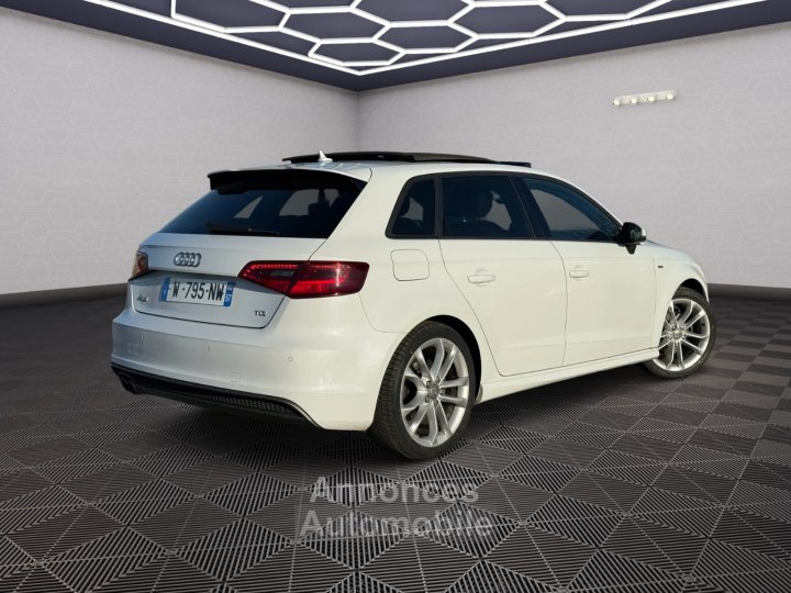 Audi A3 Sportback 20 TDi 150 S-LINE INT/EXT S-TRONIC * TOIT OUVRANT - 2