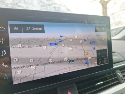 Audi A4 Avant 30TDi STRONIC   - 4