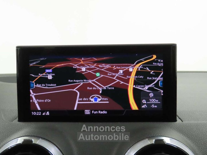 Audi Q2 30TFSI Advanced - 11